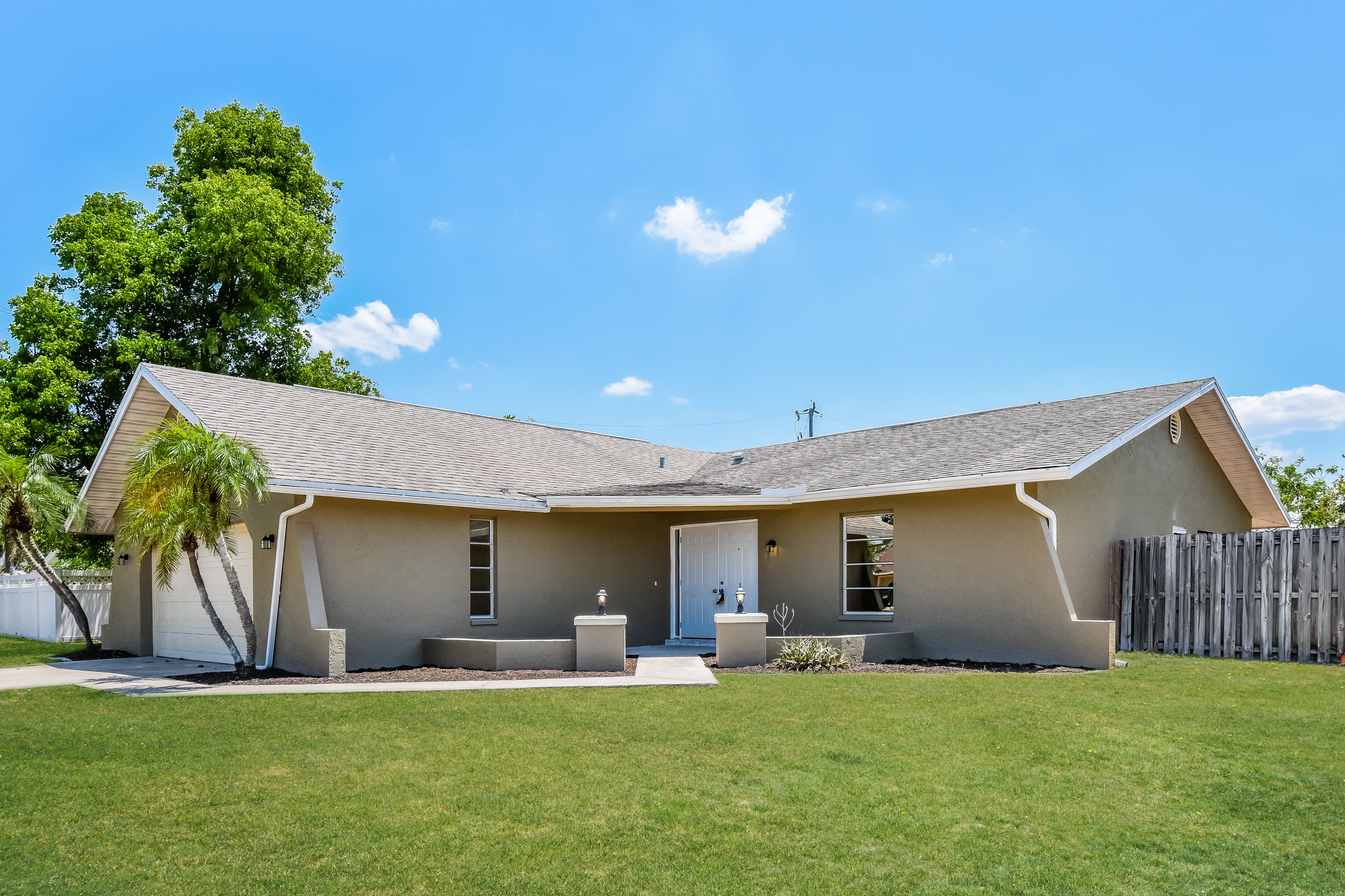 4131 Santa Barbara BLVD Cape Coral, FL 33914